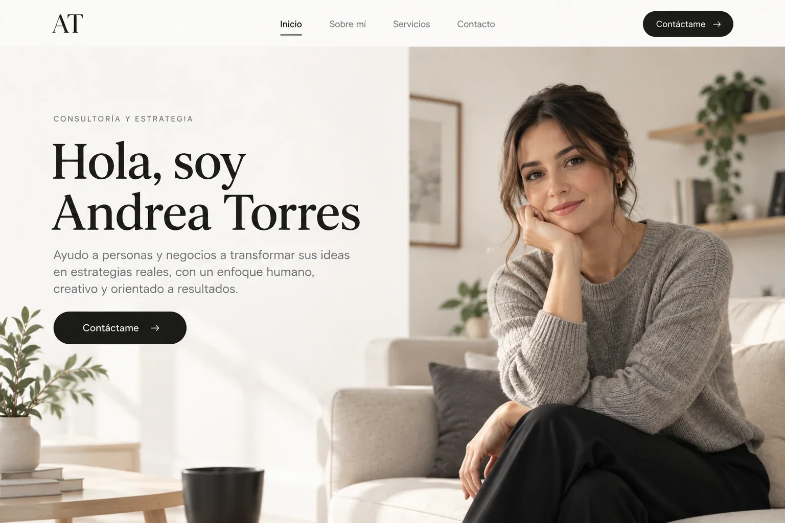 Sitio personal de una profesional con el titular Hola, soy Andrea Torres